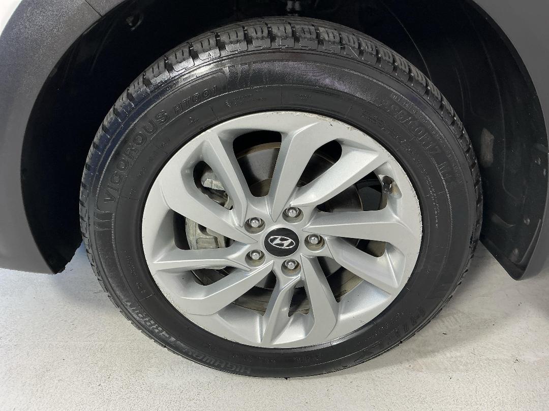 Photo '10' of Hyundai Tucson