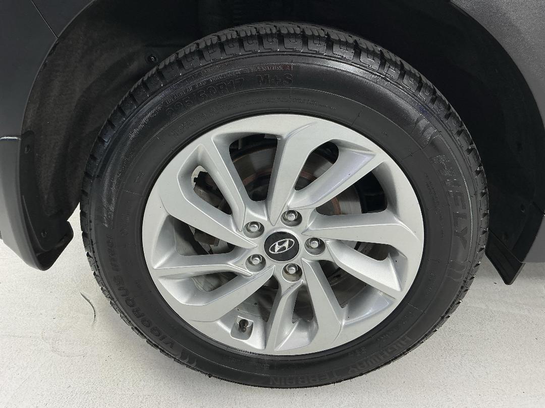 Photo '12' of Hyundai Tucson