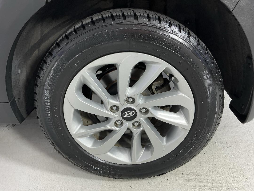 Photo '11' of Hyundai Tucson