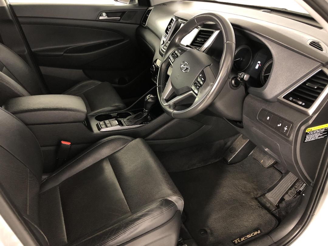 Photo '16' of Hyundai Tucson Photo '16' of Hyundai Tucson