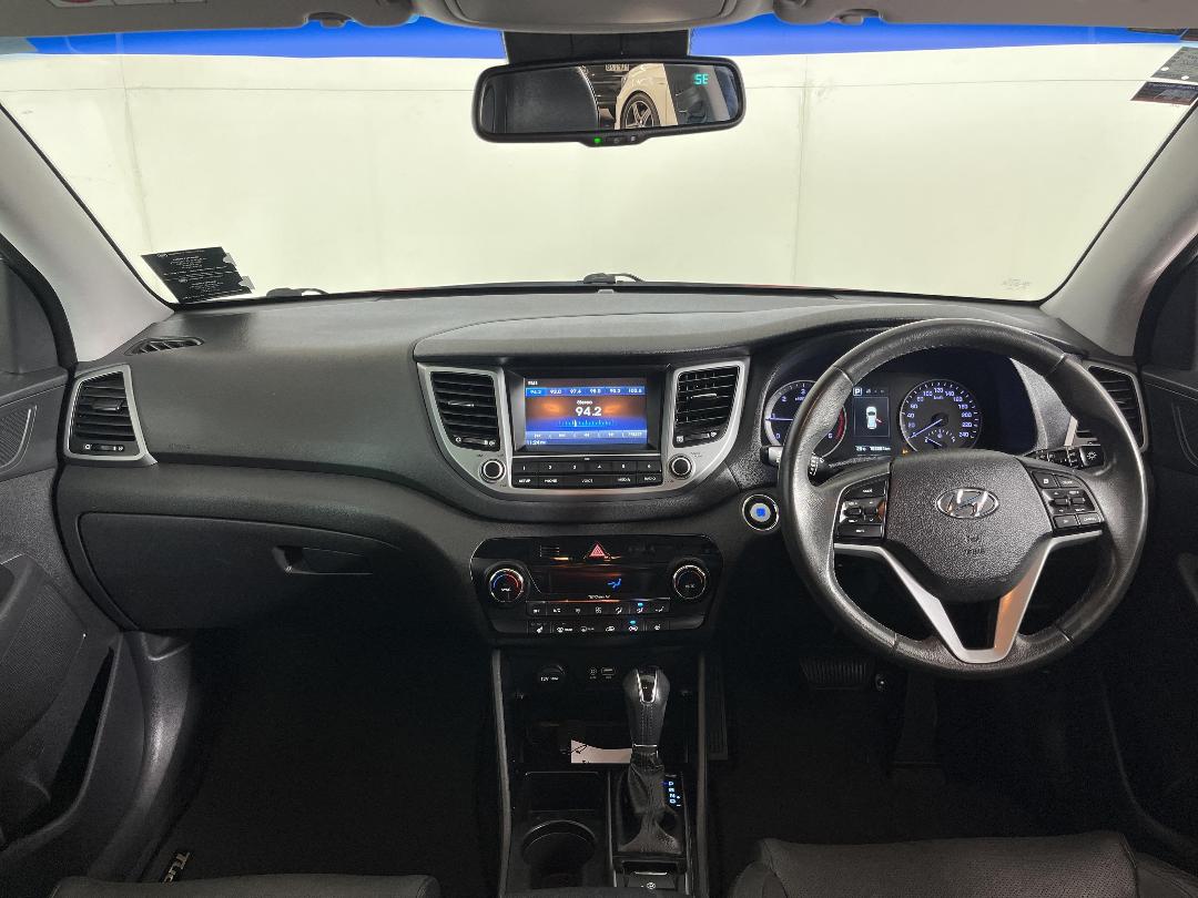 Photo '17' of Hyundai Tucson