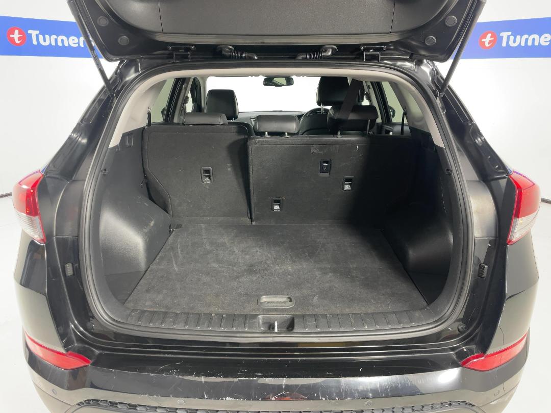 Photo '14' of Hyundai Tucson