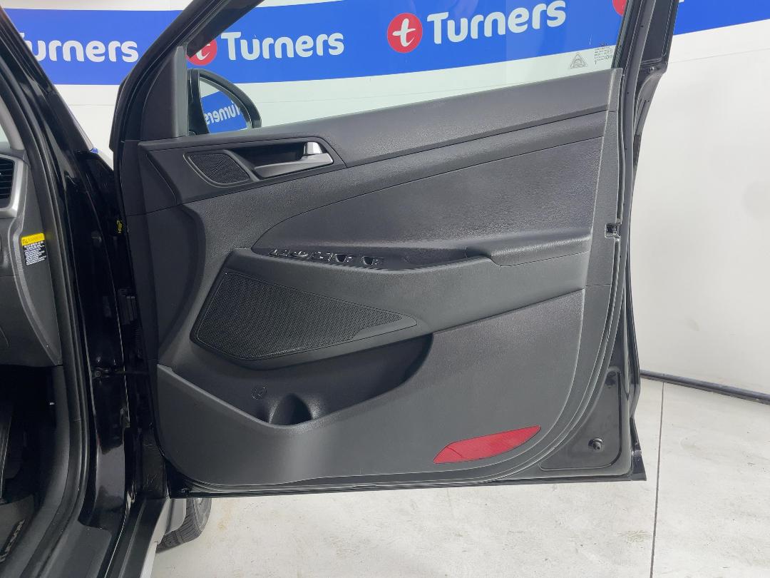 Photo '15' of Hyundai Tucson