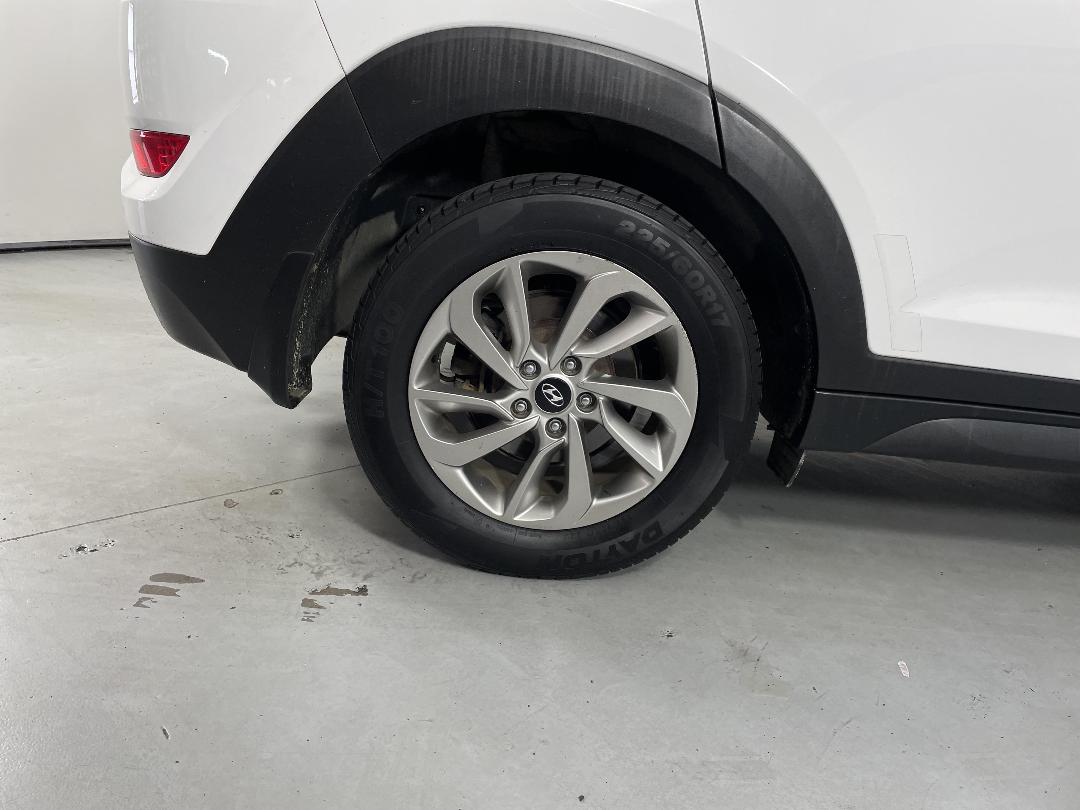 Photo '12' of Hyundai Tucson