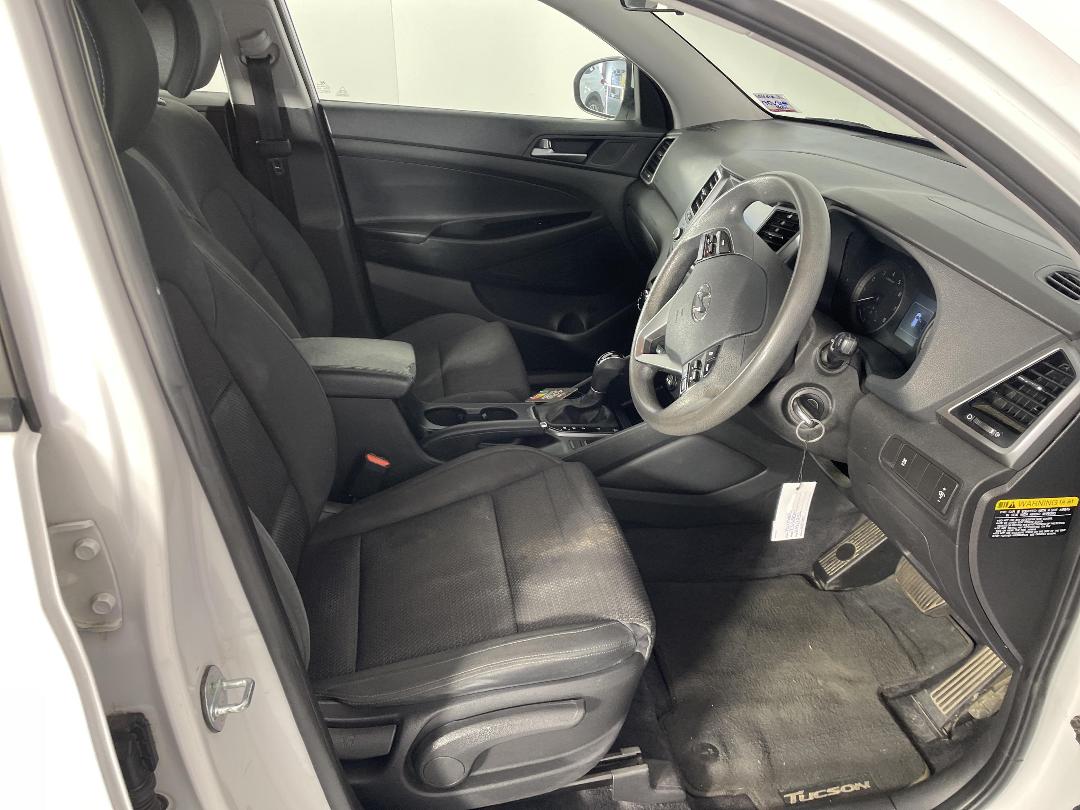 Photo '16' of Hyundai Tucson