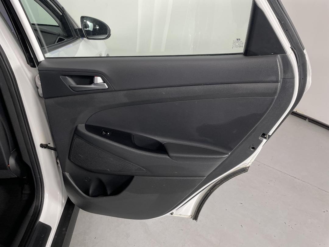 Photo '19' of Hyundai Tucson