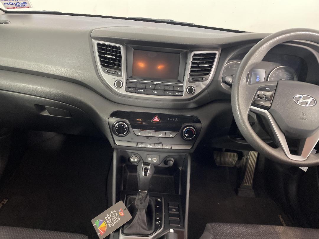 Photo '18' of Hyundai Tucson