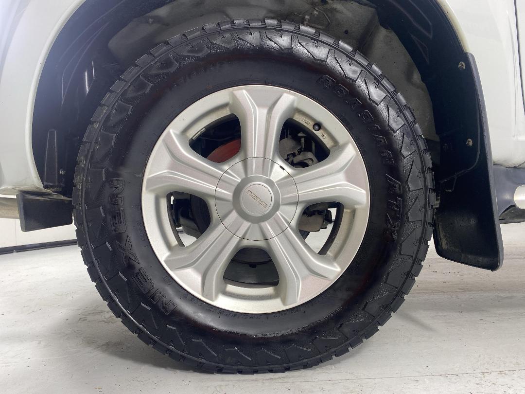 Photo '10' of Isuzu D-MAX