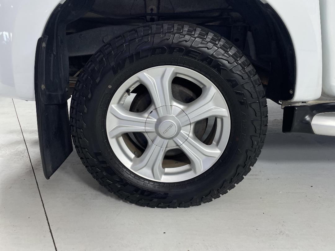 Photo '12' of Isuzu D-MAX