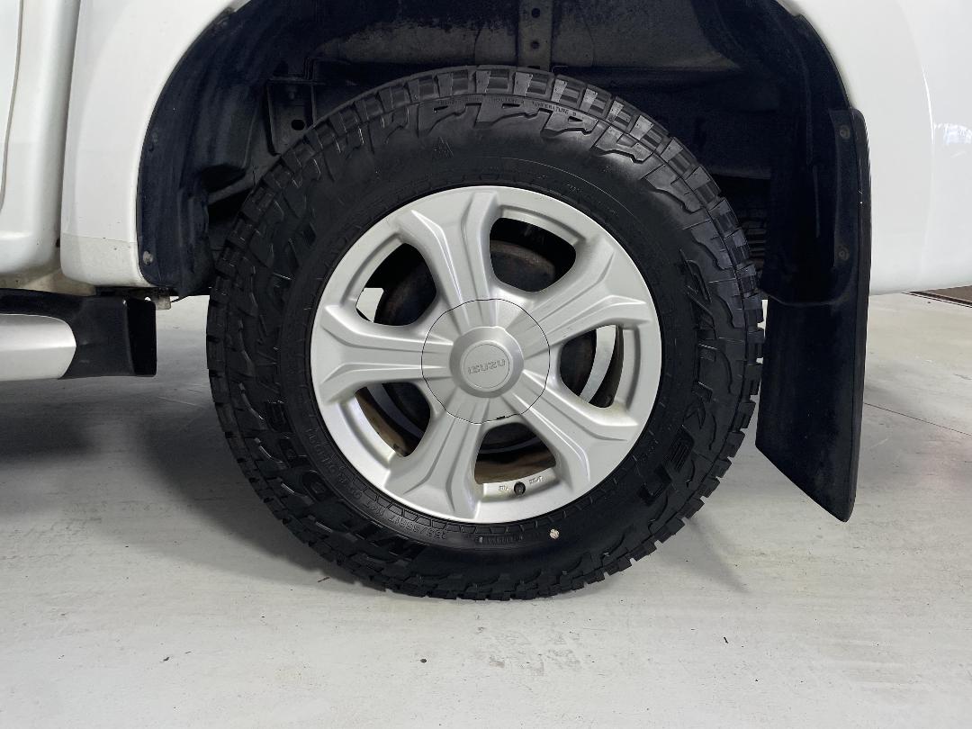 Photo '11' of Isuzu D-MAX