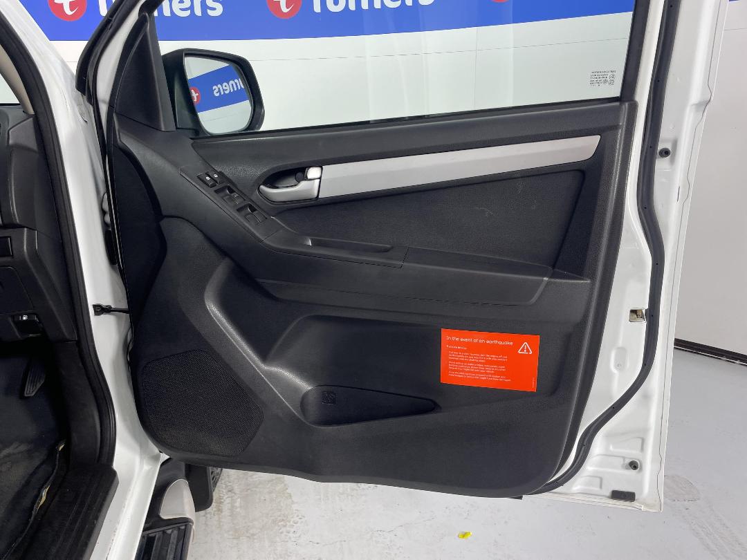 Photo '15' of Isuzu D-MAX