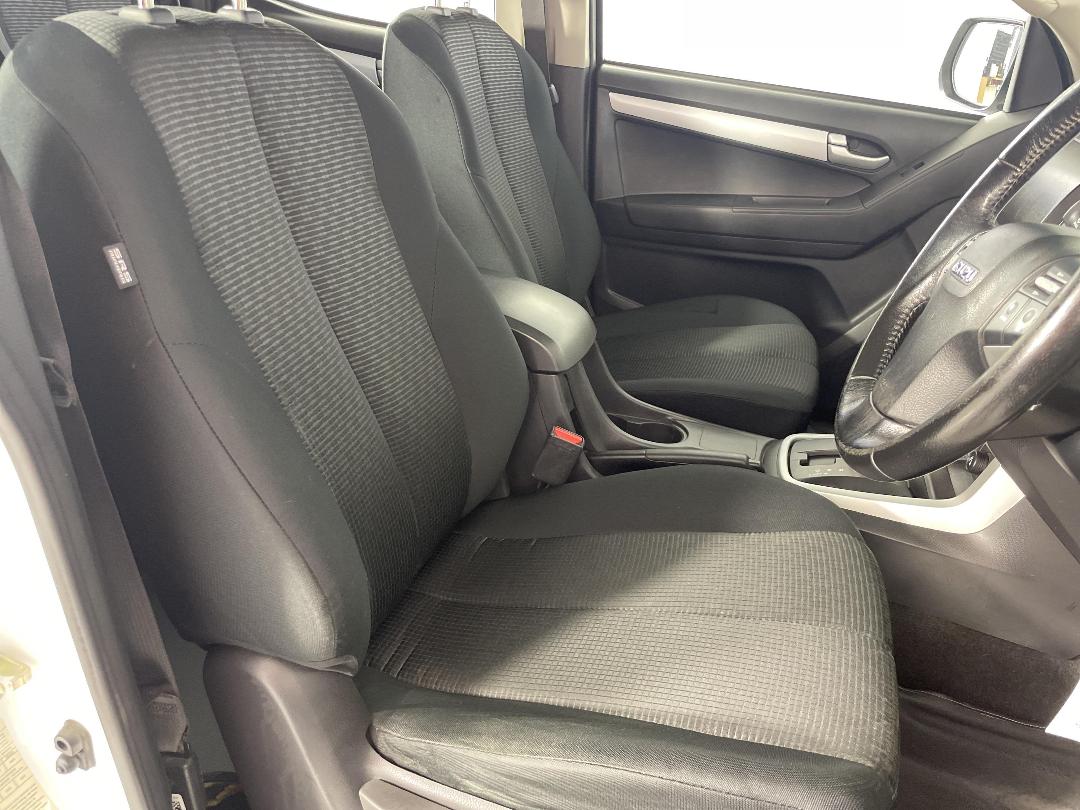 Photo '16' of Isuzu D-MAX