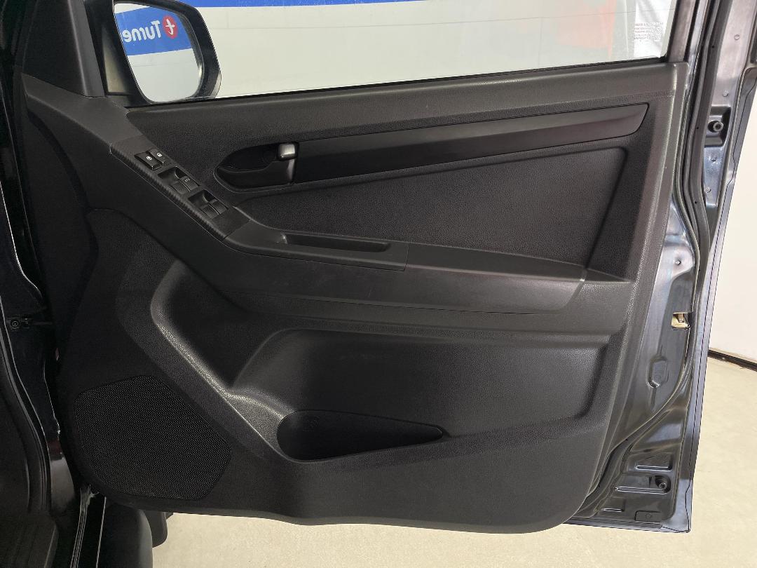 Photo '15' of Isuzu D-MAX