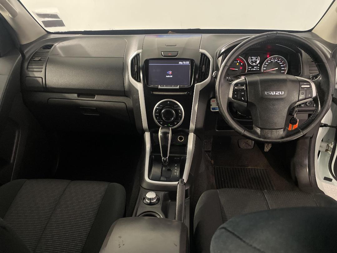 Photo '17' of Isuzu D-MAX Photo '17' of Isuzu D-MAX