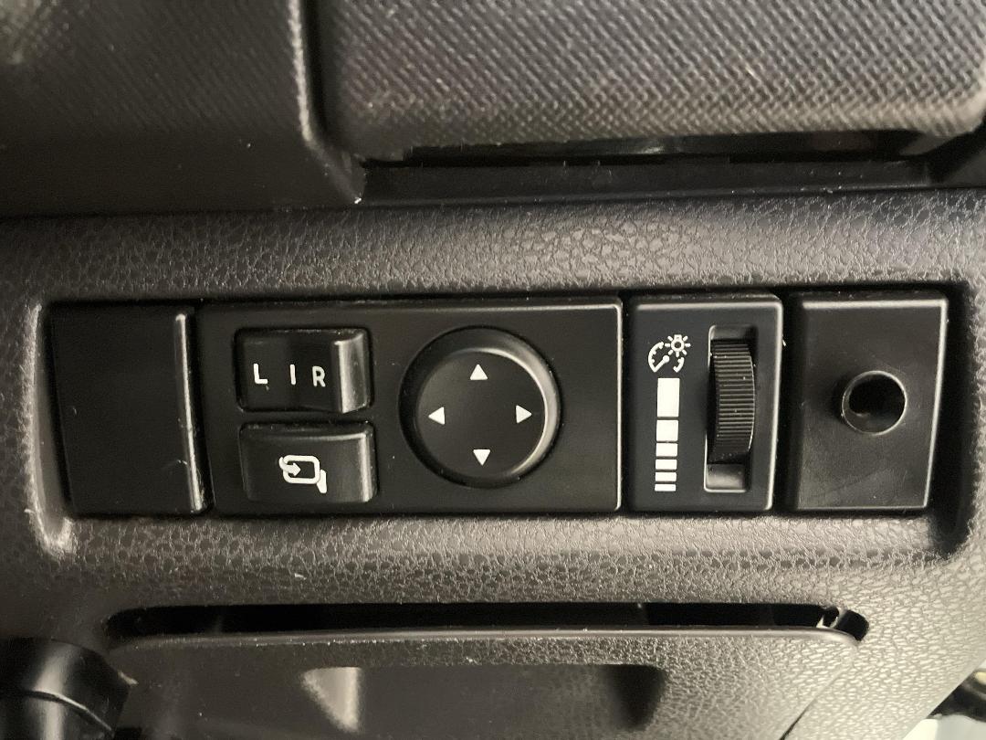 Photo '24' of Isuzu D-MAX Photo '24' of Isuzu D-MAX