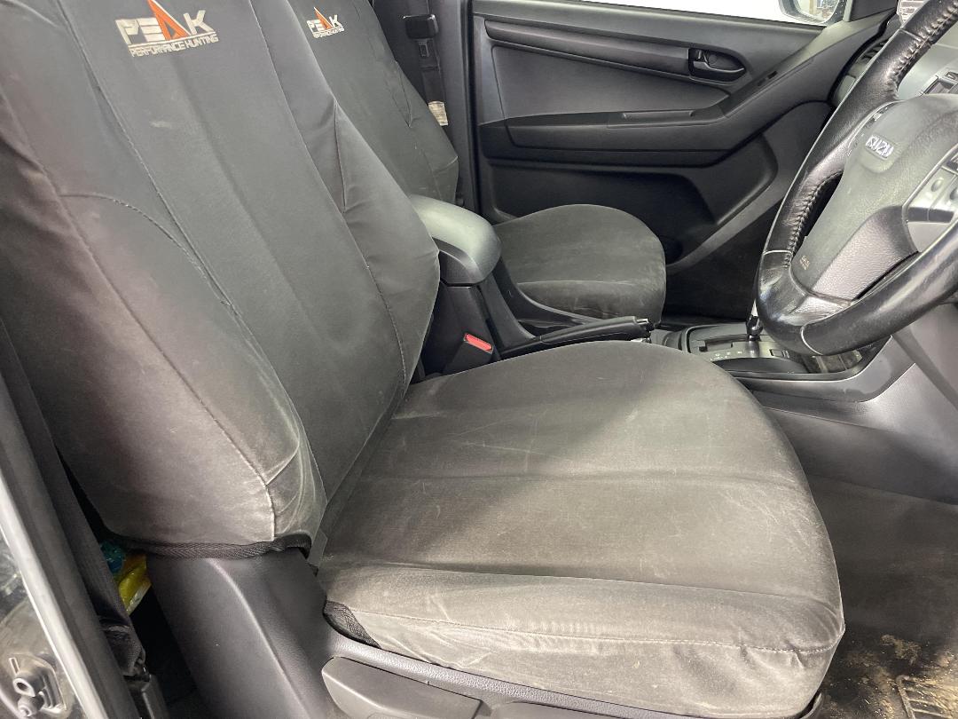 Photo '16' of Isuzu D-MAX Photo '16' of Isuzu D-MAX