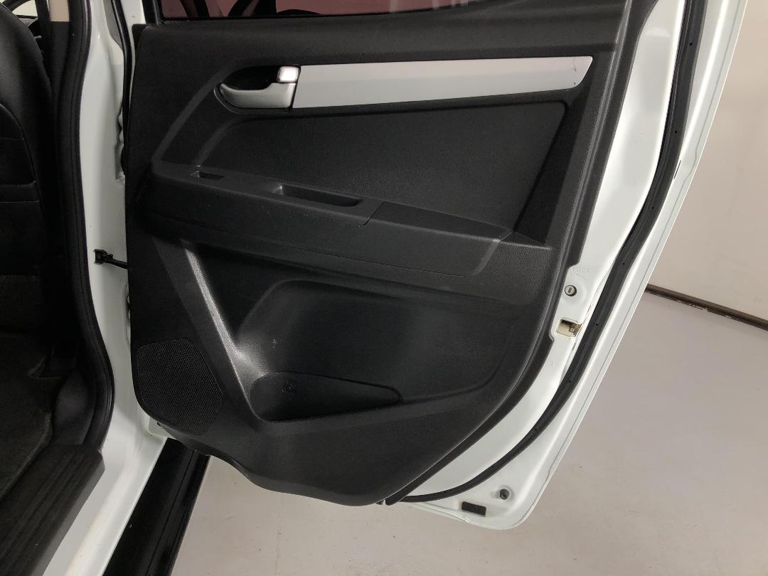 Photo '19' of Isuzu D-MAX