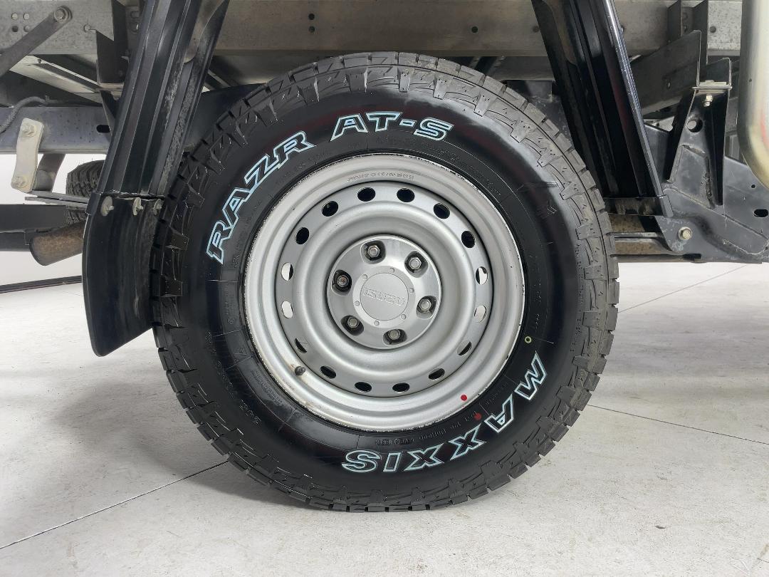 Photo '12' of Isuzu D-MAX Photo '12' of Isuzu D-MAX