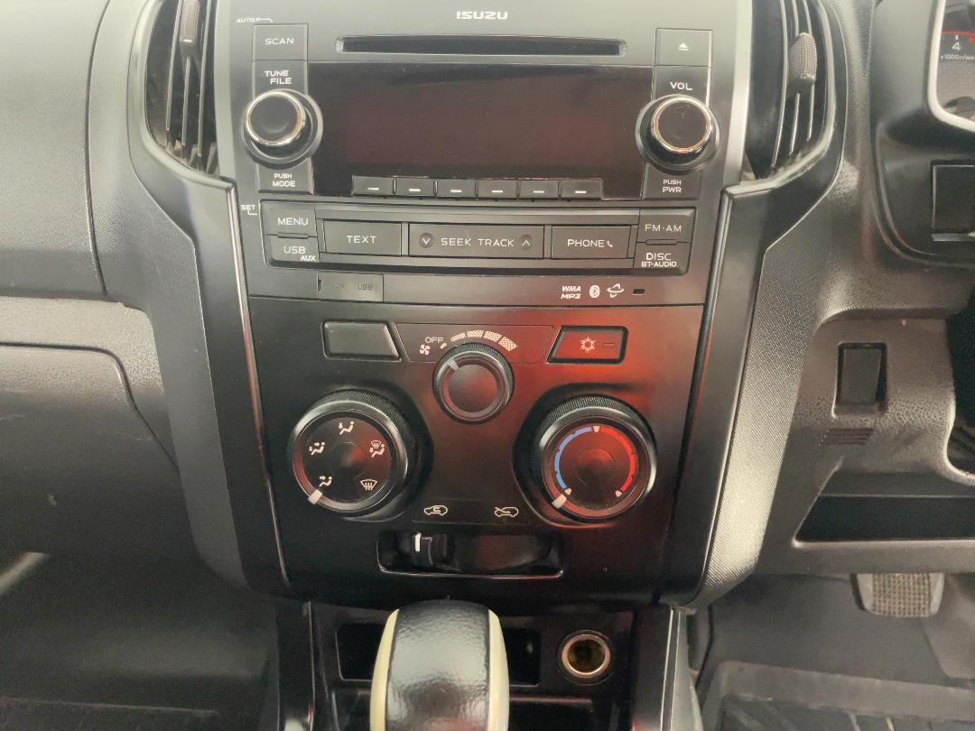 Photo '18' of Isuzu D-MAX Photo '18' of Isuzu D-MAX