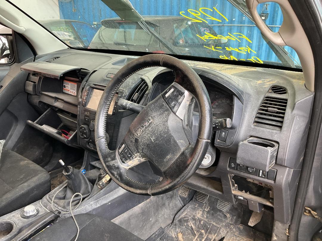 Photo '9' of Isuzu D-MAX LX Space