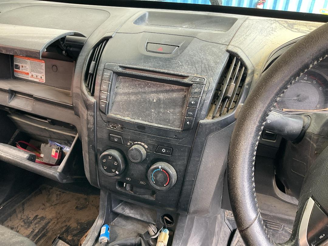 Photo '12' of Isuzu D-MAX LX Space