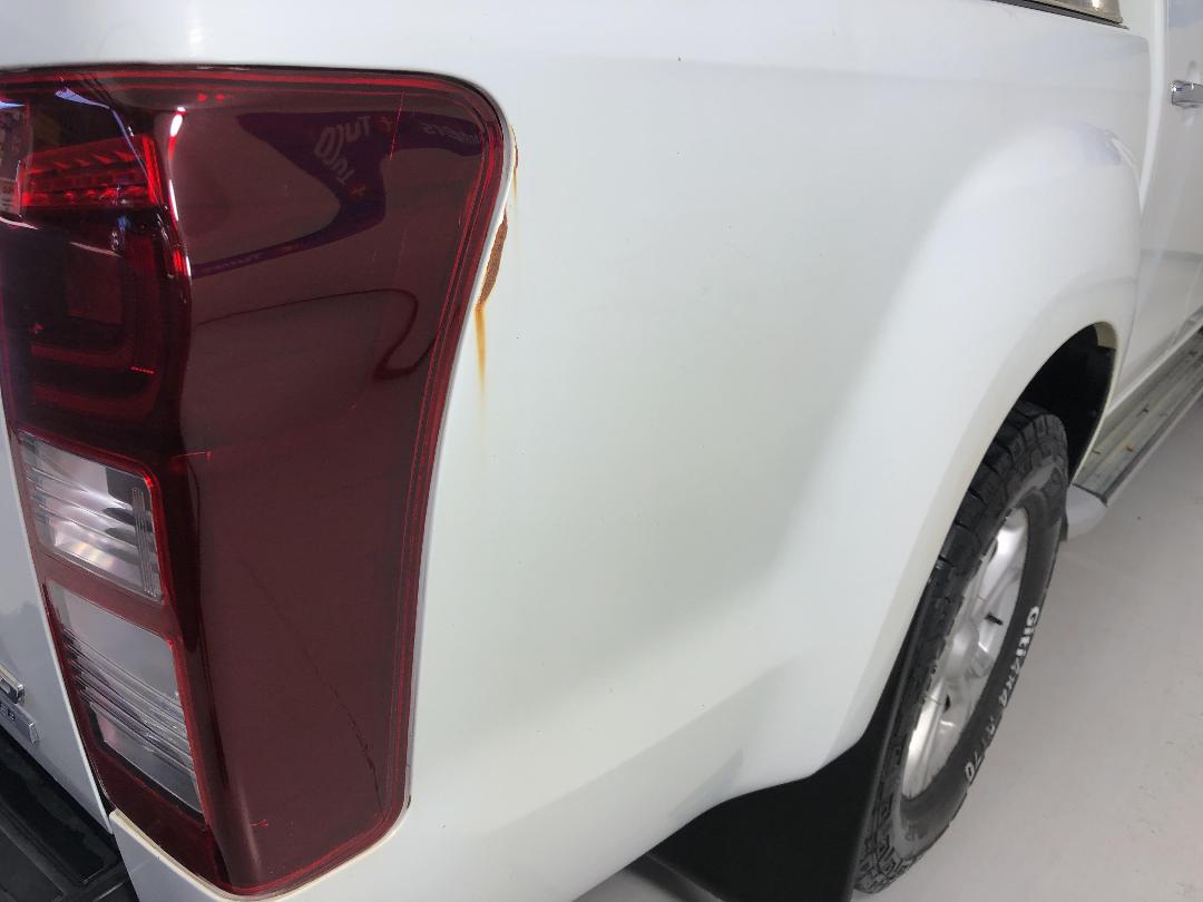 Photo '27' of Isuzu D-MAX Photo '27' of Isuzu D-MAX