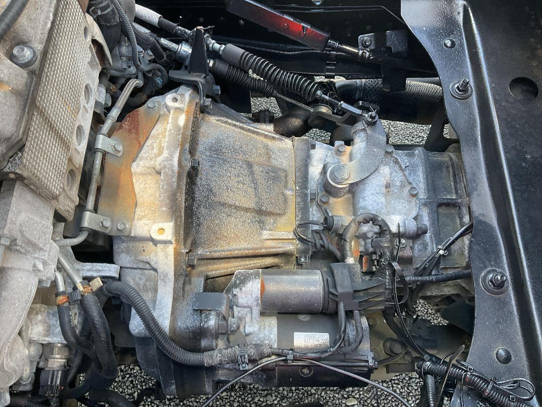 Photo '23' of Isuzu ELF Flat Deck Crane