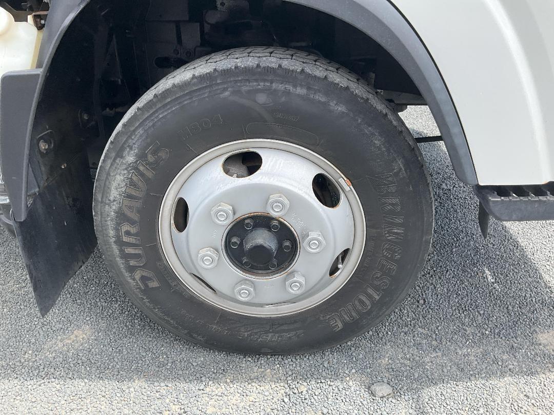 Photo '47' of Isuzu ELF Flat Deck Crane