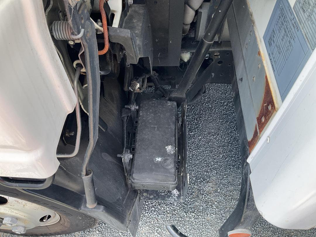 Photo '23' of Isuzu ELF Chiller