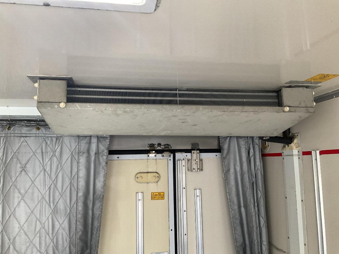 Photo '27' of Isuzu ELF Chiller