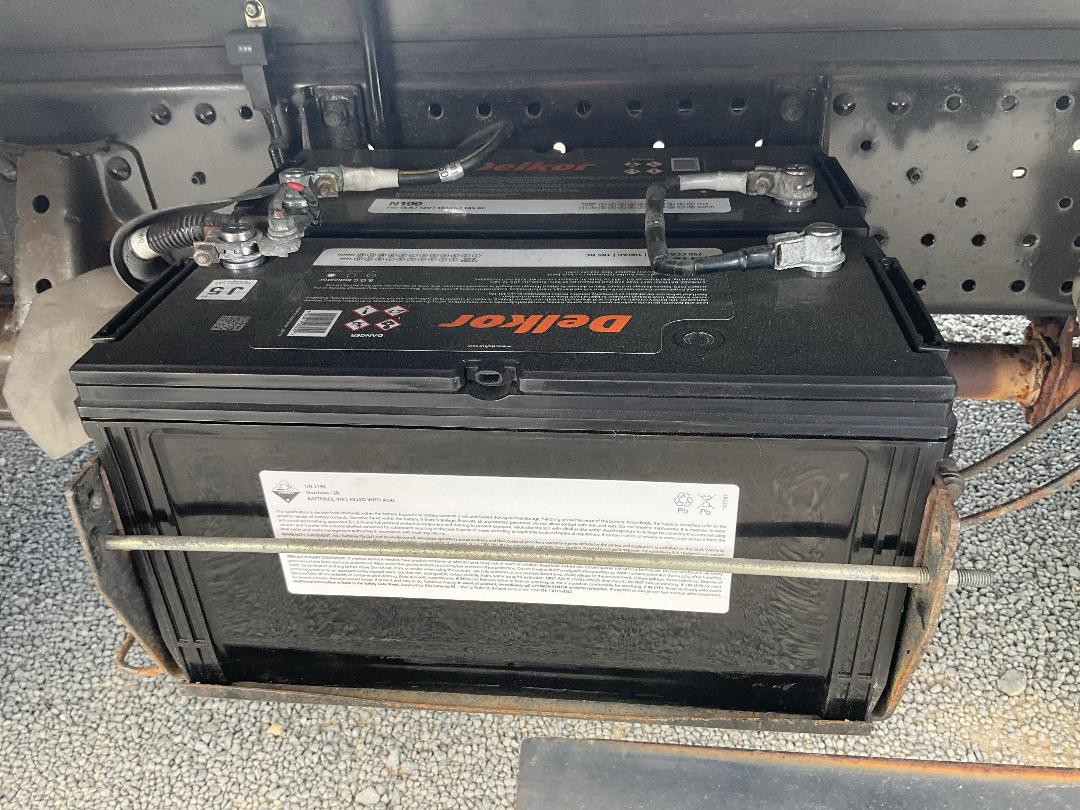 Photo '31' of Isuzu ELF Chiller