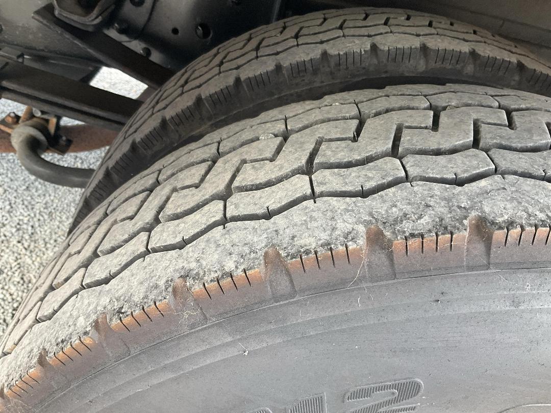 Photo '39' of Isuzu ELF Chiller