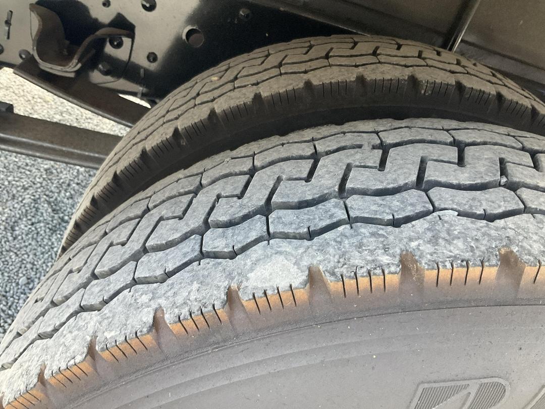 Photo '41' of Isuzu ELF Chiller