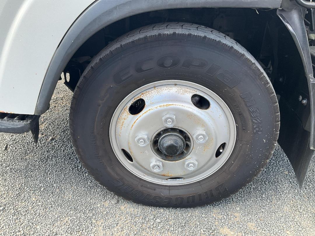 Photo '42' of Isuzu ELF Chiller