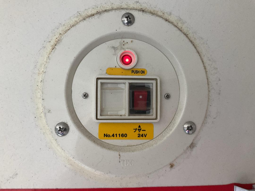 Photo '26' of Isuzu ELF Chiller Photo '26' of Isuzu ELF Chiller