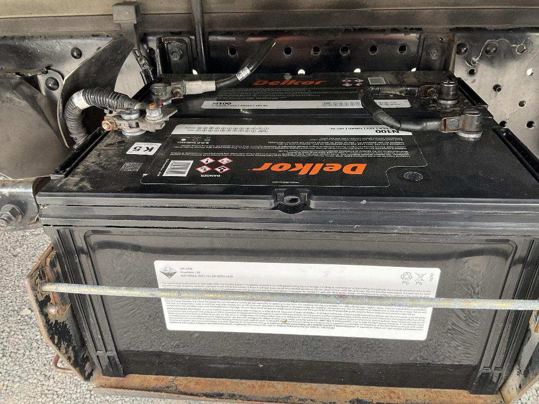 Photo '29' of Isuzu ELF Chiller Photo '29' of Isuzu ELF Chiller