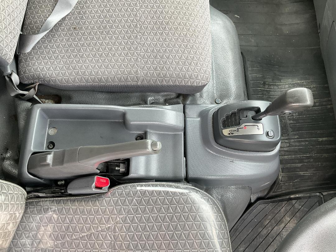 Photo '16' of Isuzu ELF Chiller Photo '16' of Isuzu ELF Chiller