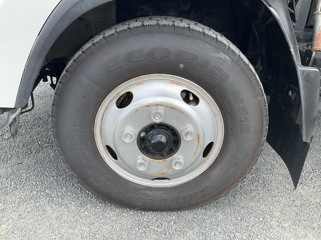 Photo '40' of Isuzu ELF Chiller Photo '40' of Isuzu ELF Chiller