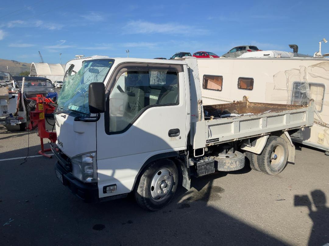 Photo '3' of Isuzu ELF Tipper