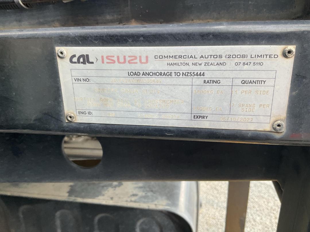 Photo '37' of Isuzu F Series FVZ1400M Flat Deck Crane