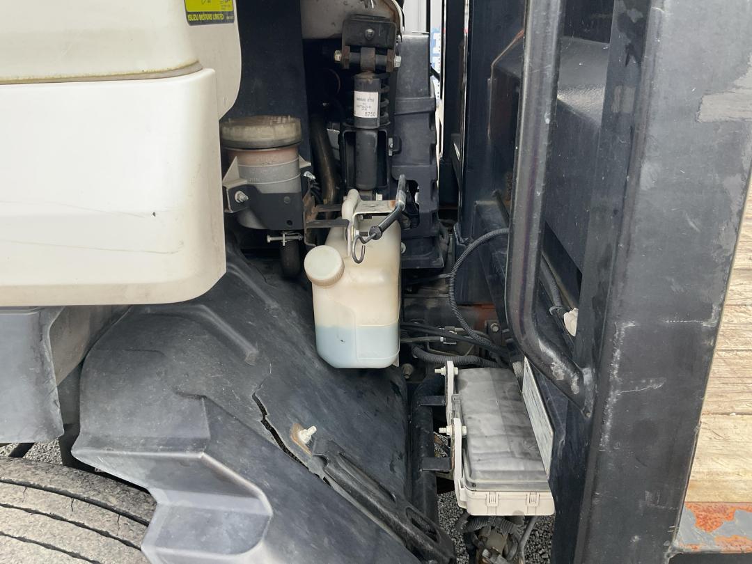 Photo '23' of Isuzu F Series FVZ1400M Flat Deck Crane