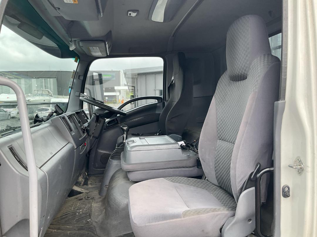 Photo '21' of Isuzu F Series FVZ1400M Flat Deck Crane