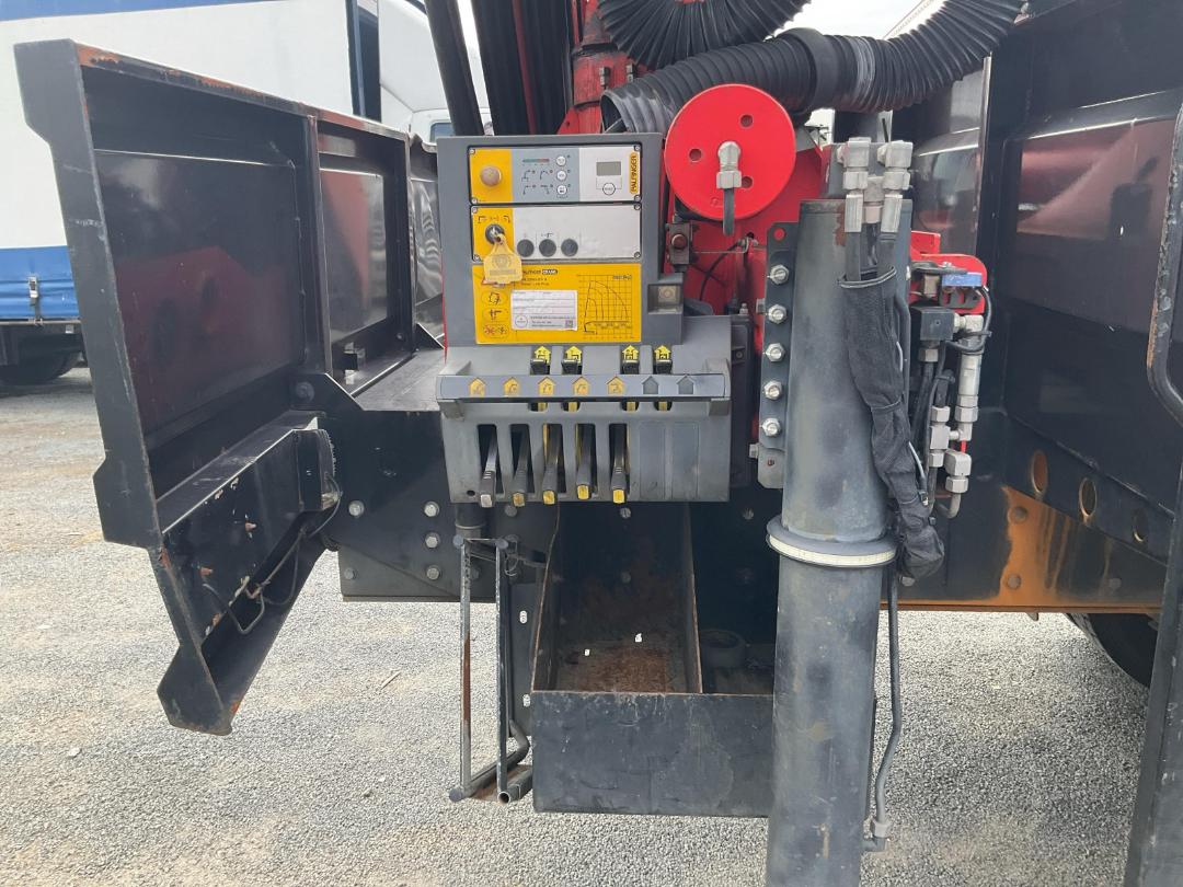 Photo '28' of Isuzu F Series FVZ1400M Flat Deck Crane