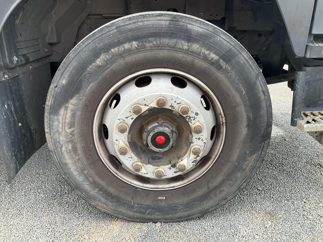 Photo '44' of Isuzu F Series FVZ1400M Flat Deck Crane