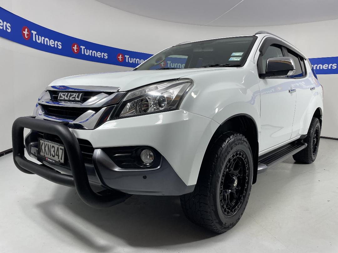 Photo '4' of Isuzu MU-X