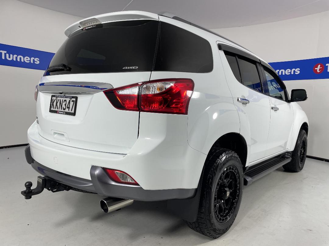 Photo '7' of Isuzu MU-X