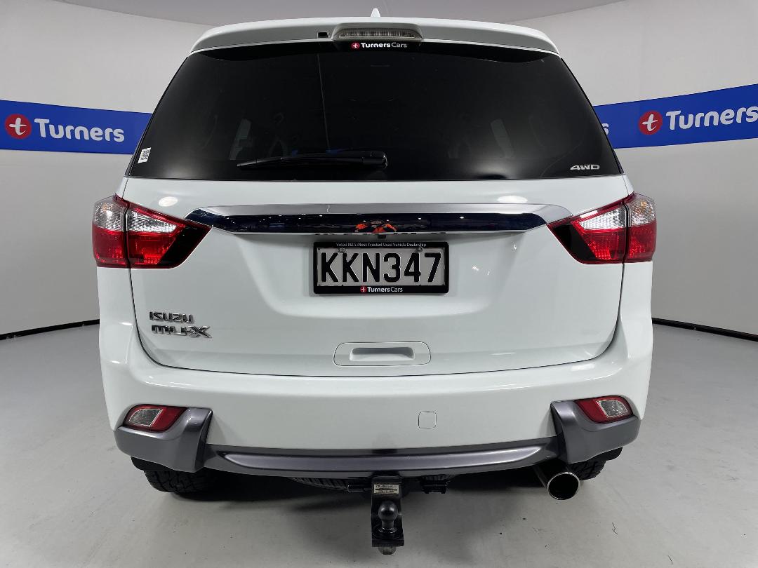 Photo '6' of Isuzu MU-X