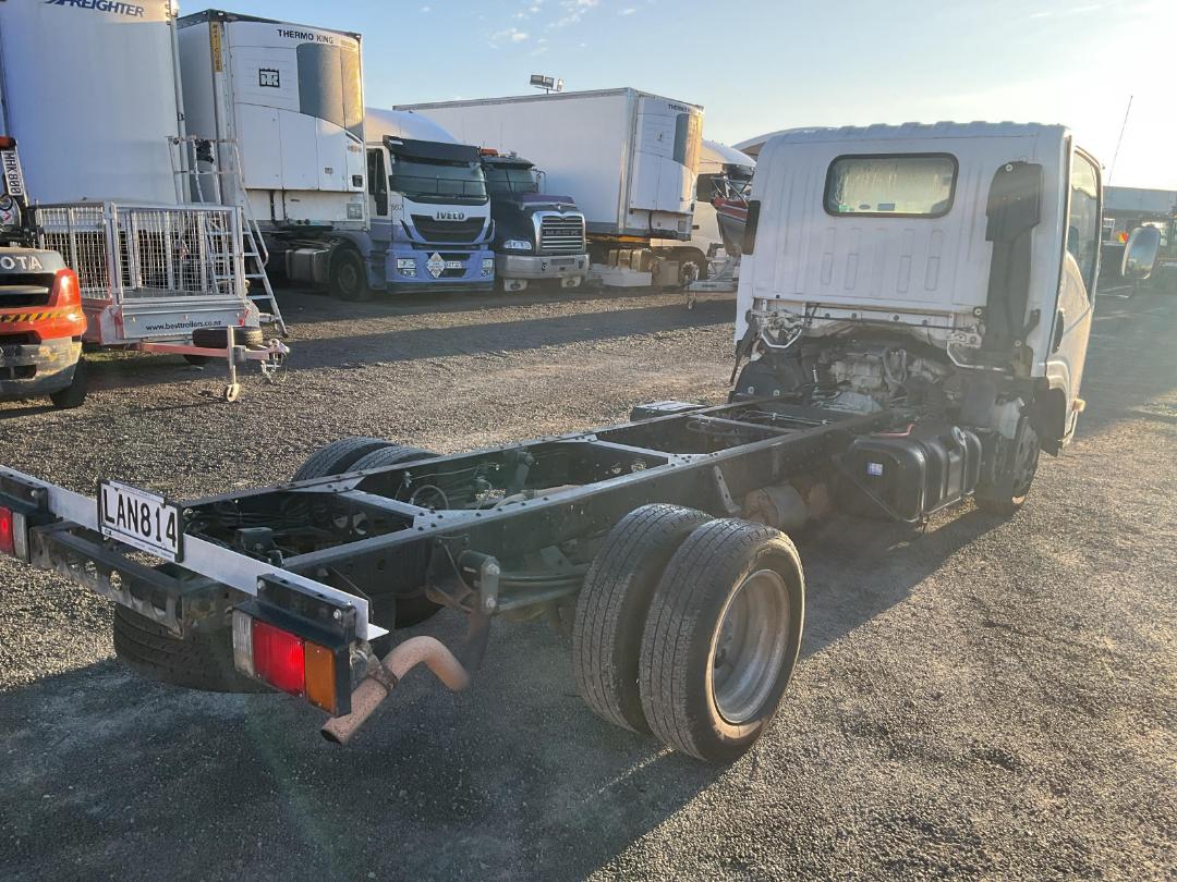 Photo '4' of Isuzu N Series NLR250M AMT Cab Chassis