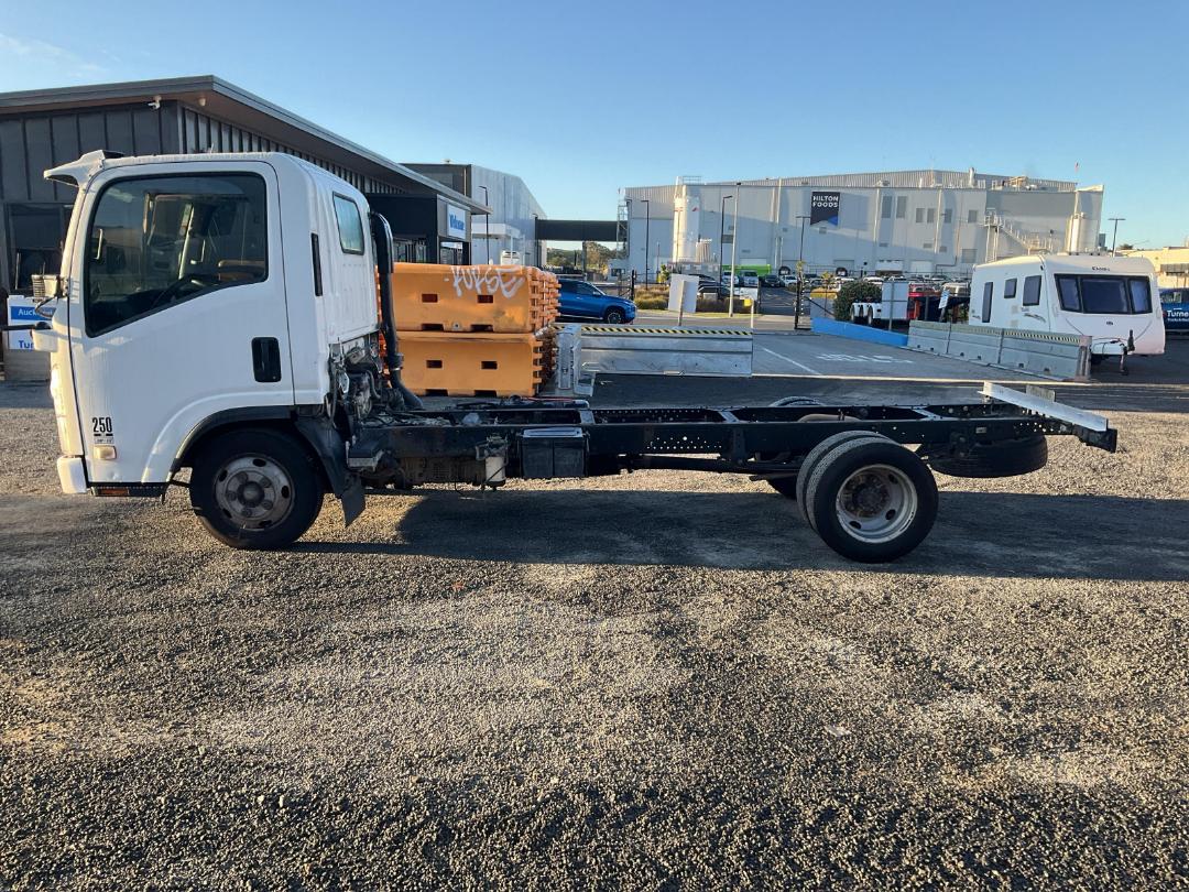 Photo '7' of Isuzu N Series NLR250M AMT Cab Chassis