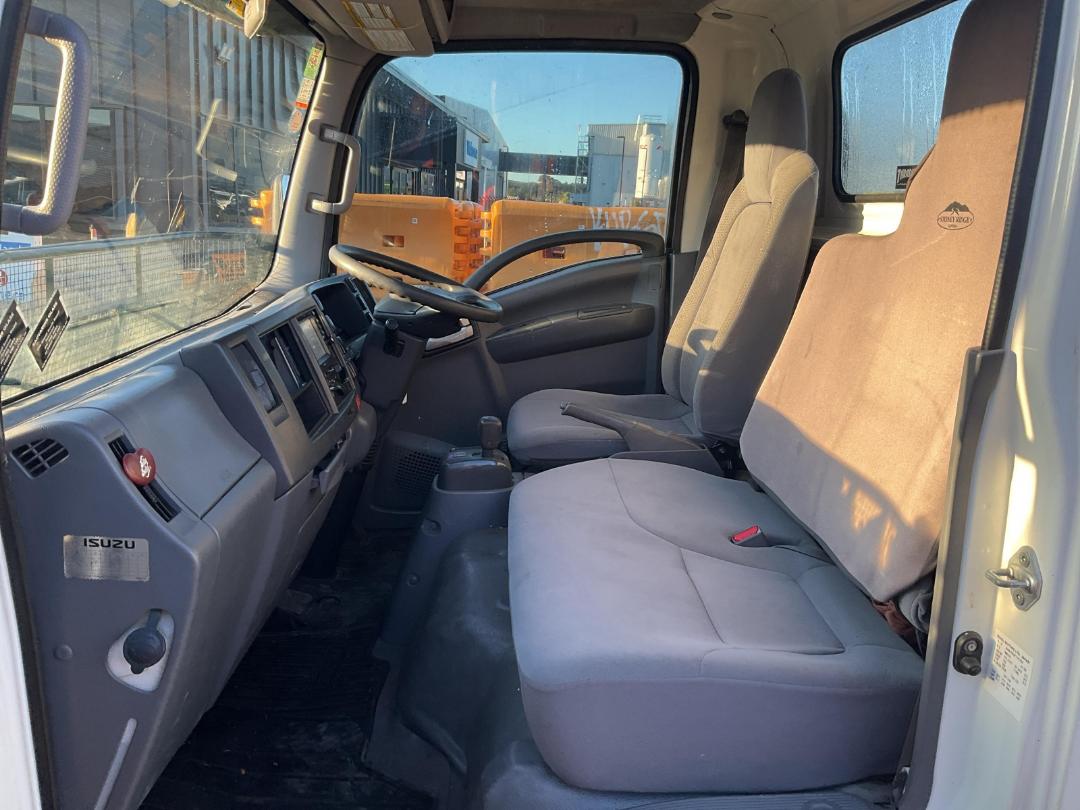 Photo '15' of Isuzu N Series NLR250M AMT Cab Chassis